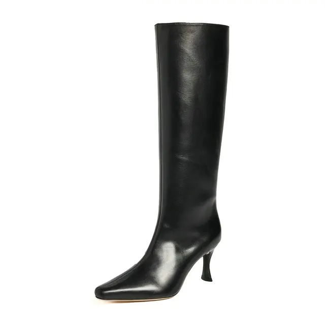 leather boots color black-size 5 for women