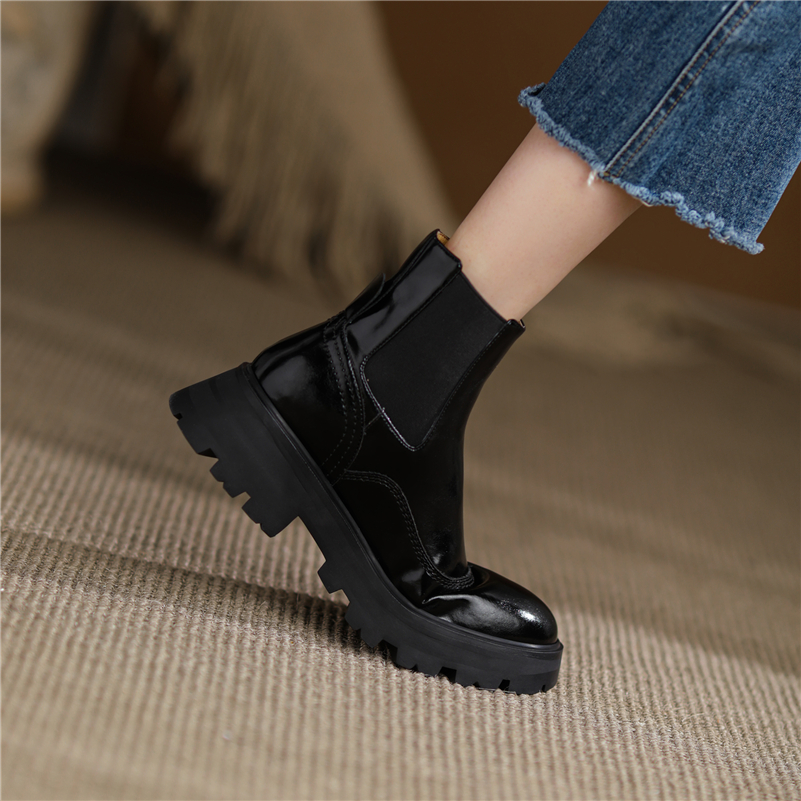 platform boots color black size 6 for women