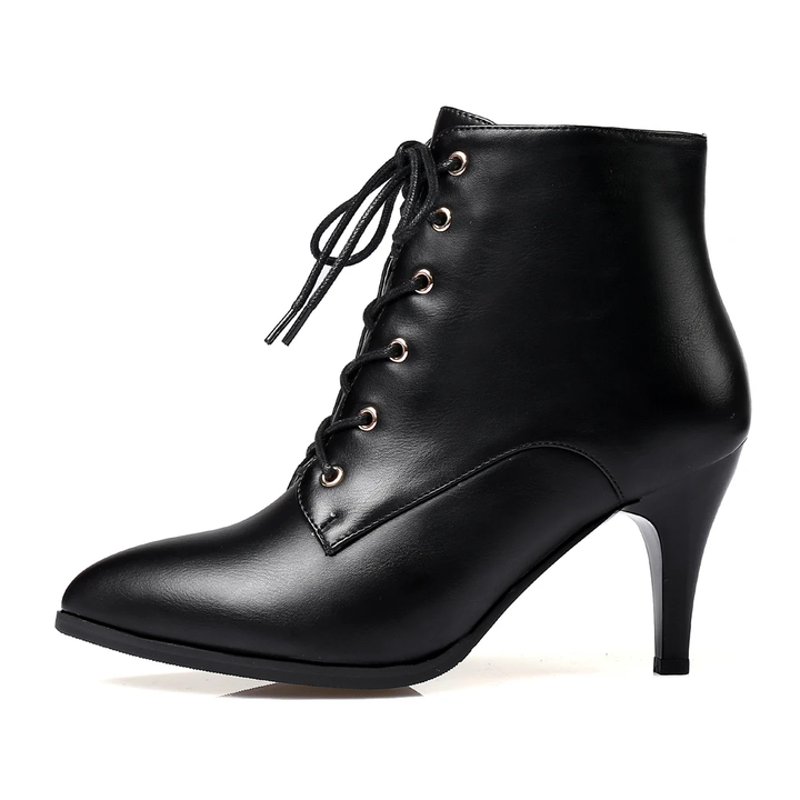 leather boots color black size 7 for women 