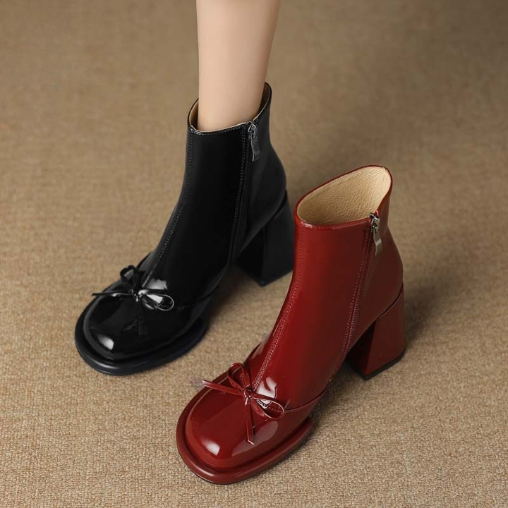 round toe boots color black size 8 for women