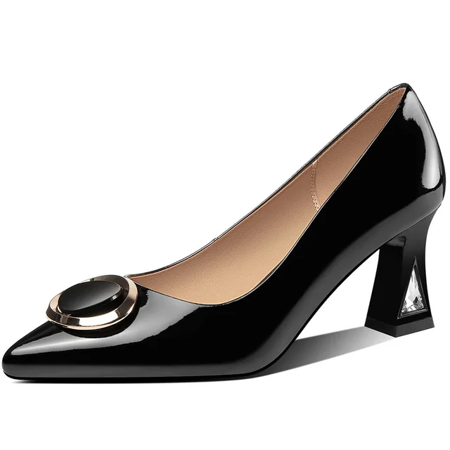 leather pumps color black size 4.5 for women