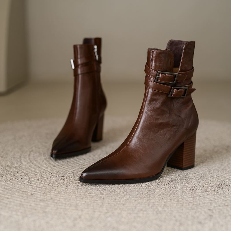 buckle strap boots color brown size 6.5 for women