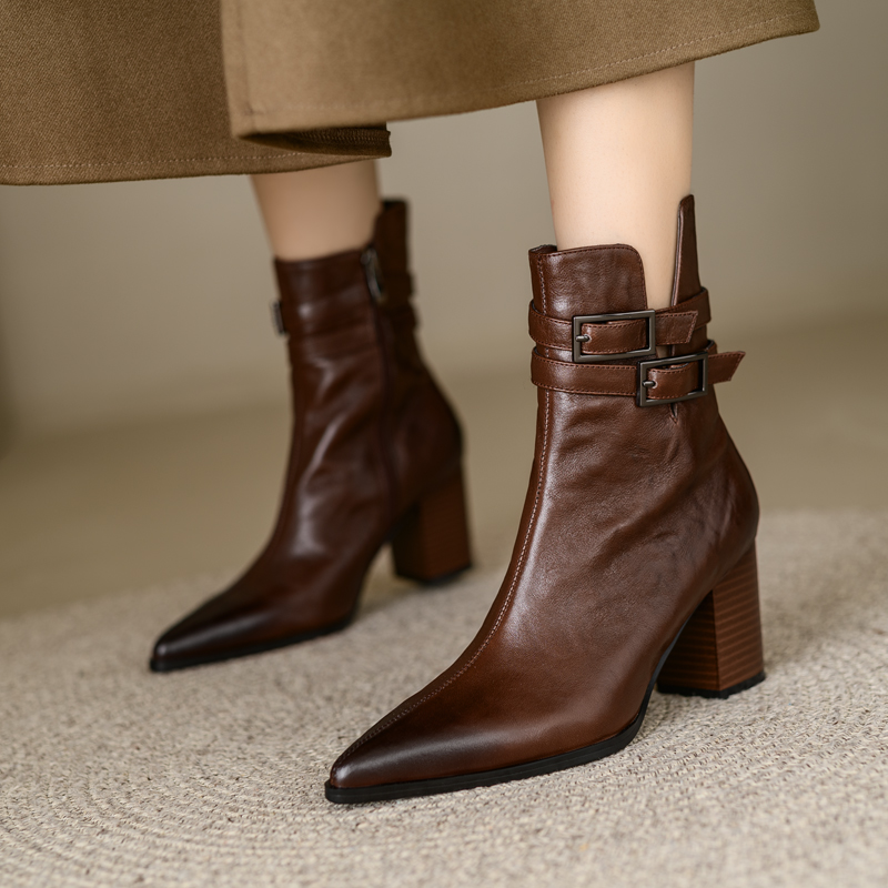pointed toe boots color brown size 7.5 for women