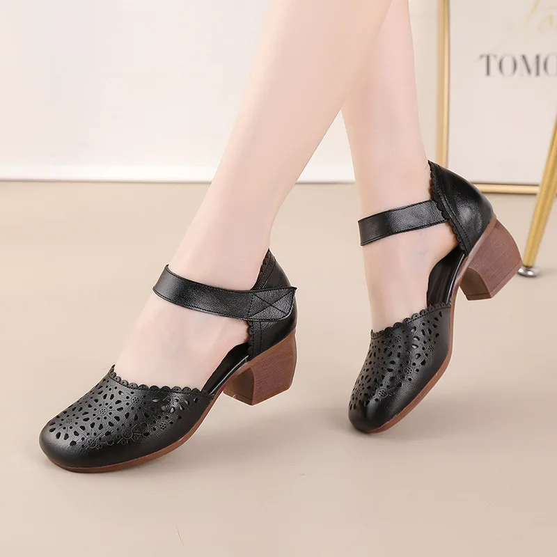 square heel sandals color black size 9 for women