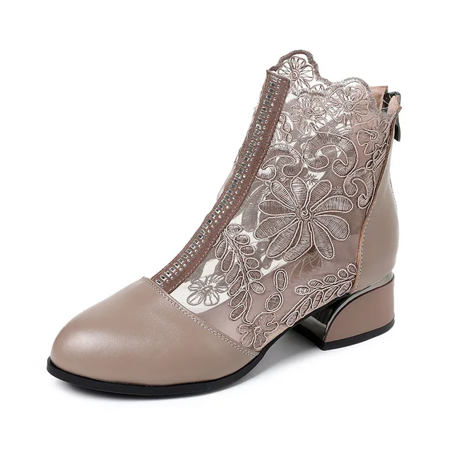 round toe boots color khaki size 6 for women