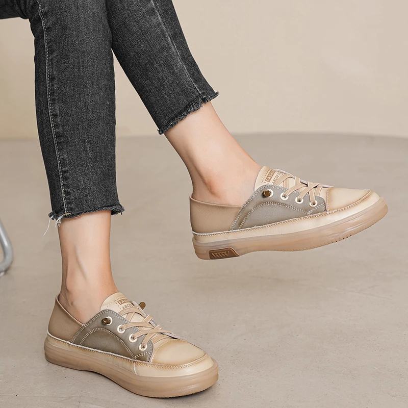 leather sneaker color blue size 9 for women