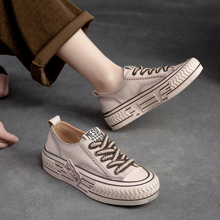 walking sneaker color beige size 9 for women