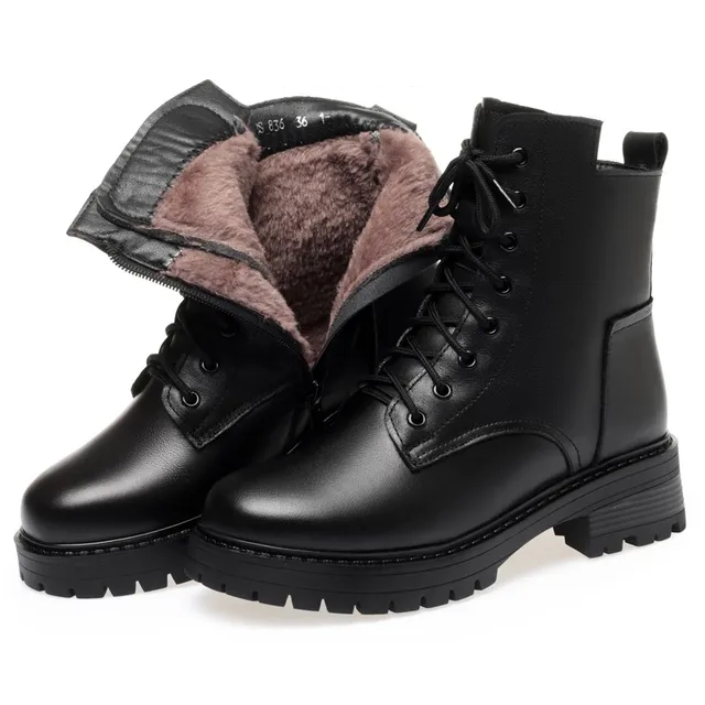 autumn boots color black size 7 for women
