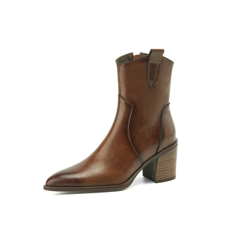 leather boots color brown size 5 for women