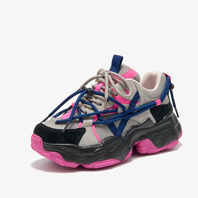 walking sneaker color pink size 7 for women