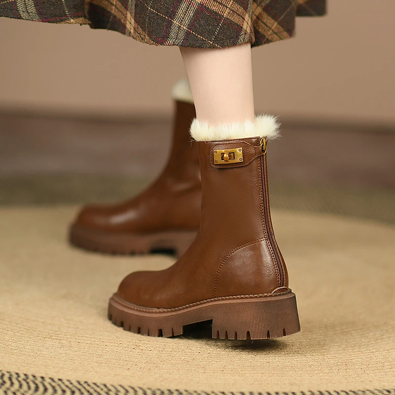 platform winter boots color brown size 8 for women
