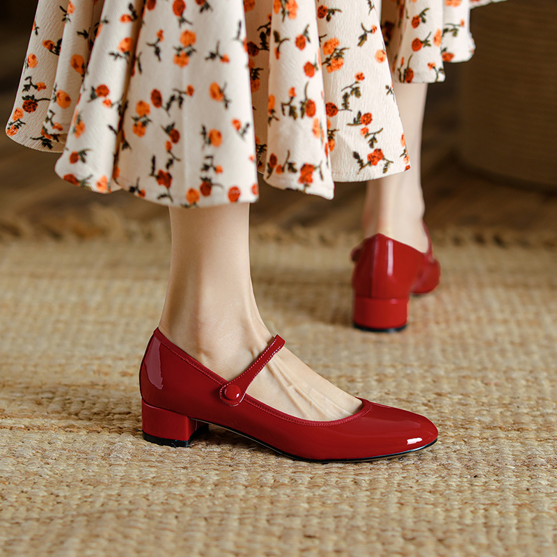 office pump shoes color red size 7.5 for women