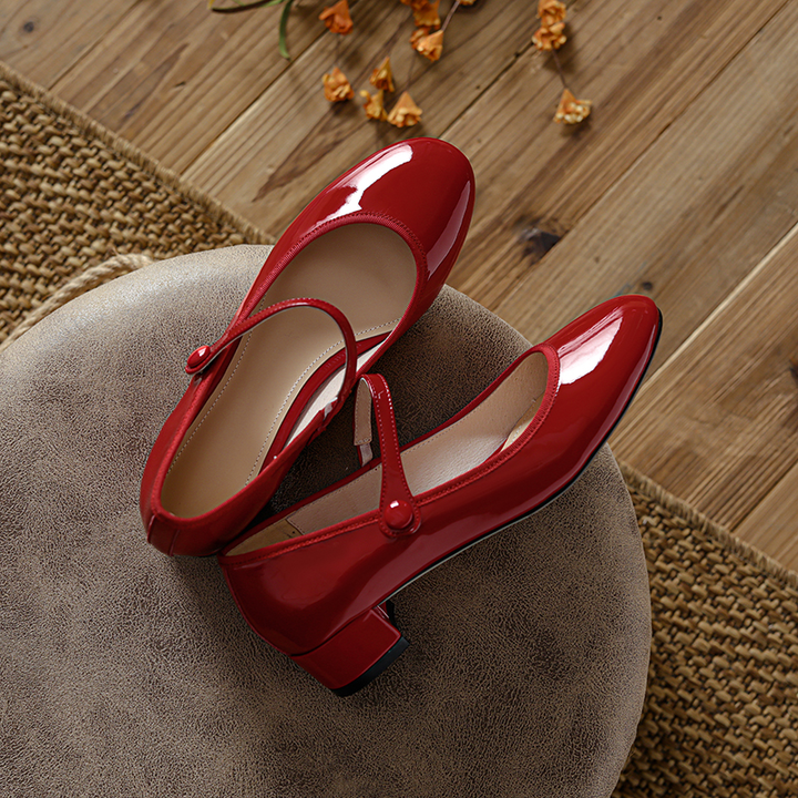 high quality pump shoes color red size 7 for women