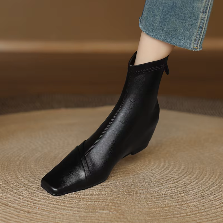 USS Shoes Ramona Back Zip Low Heels Leather Ankle Booties