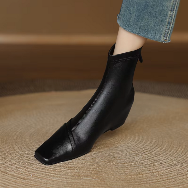 USS Shoes Ramona Back Zip Low Heels Leather Ankle Booties