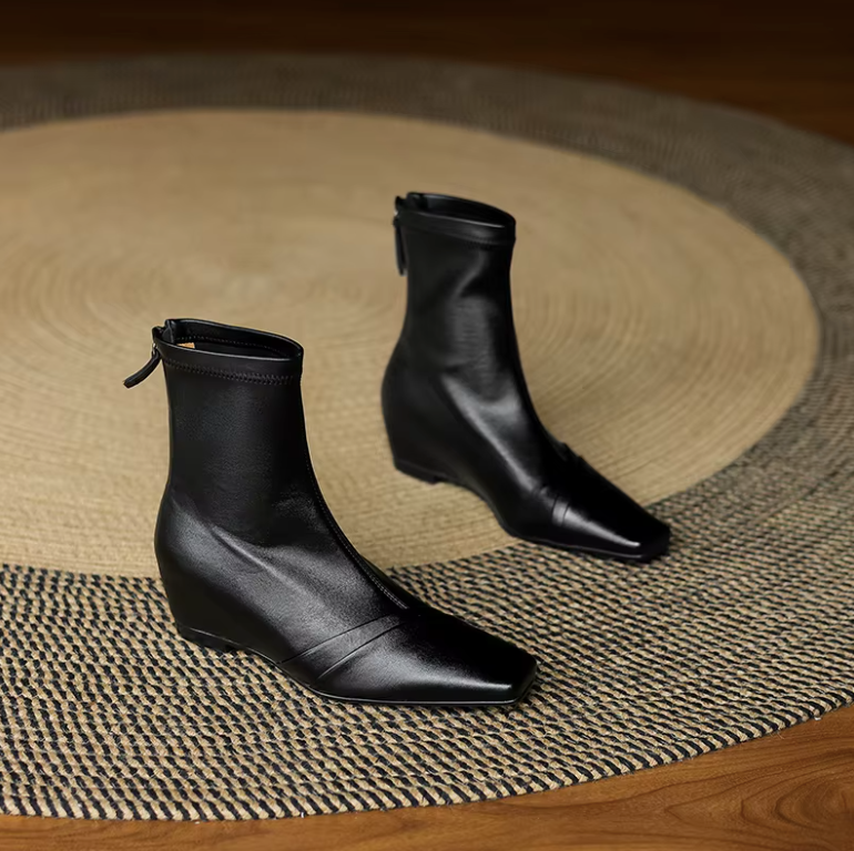 USS Shoes Ramona Back Zip Low Heels Leather Ankle Booties
