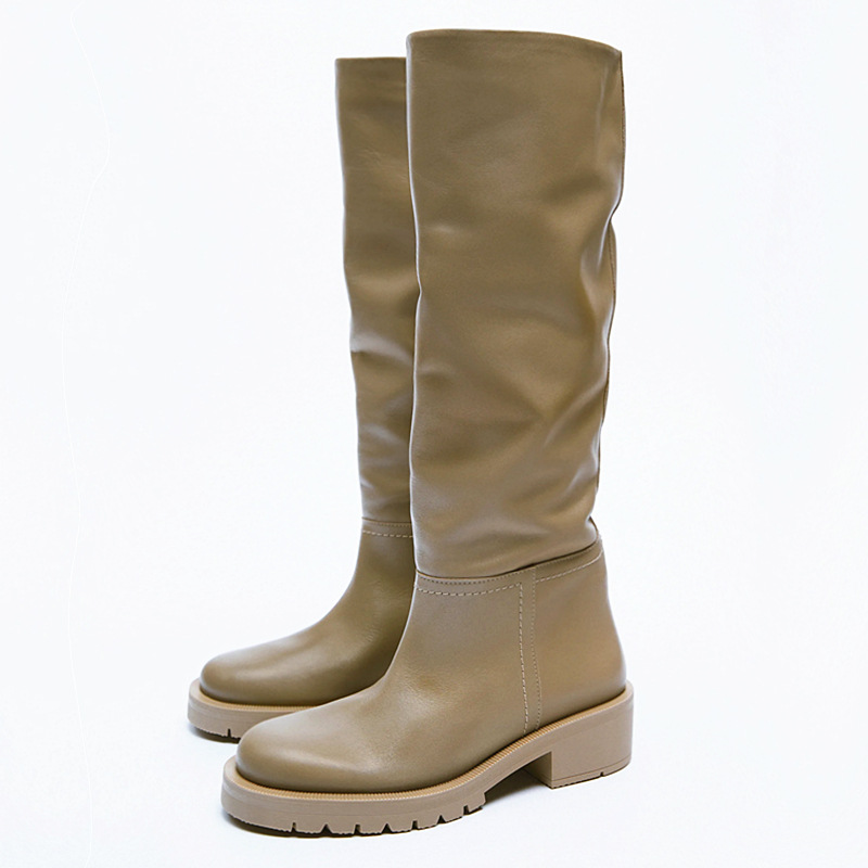 winter boots color apricot size 6 for women