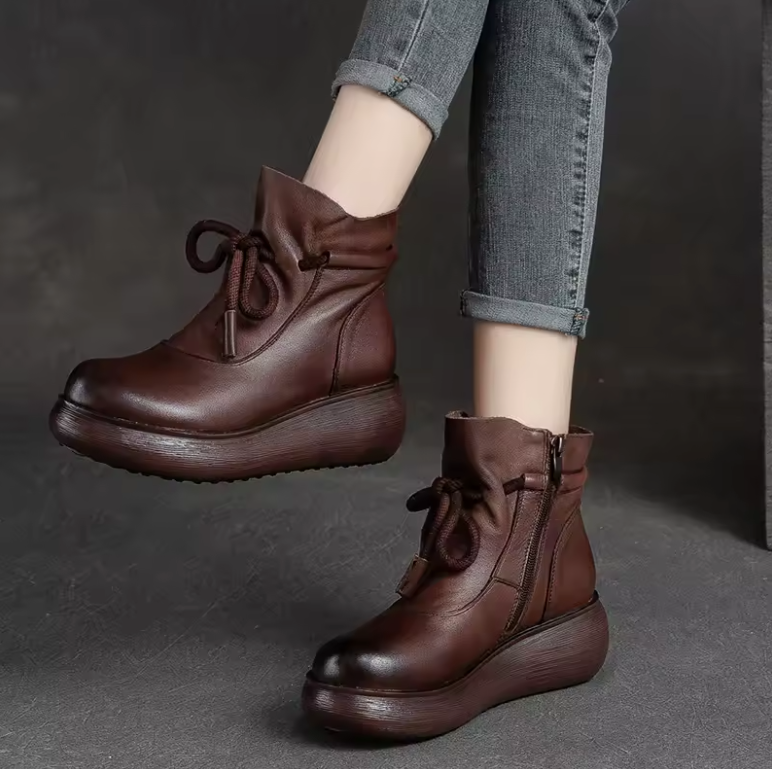 ziper boots color brown size 5 for women