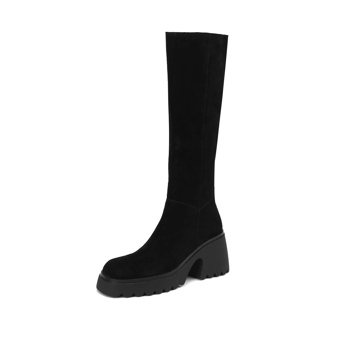long boots color black size 5 for women