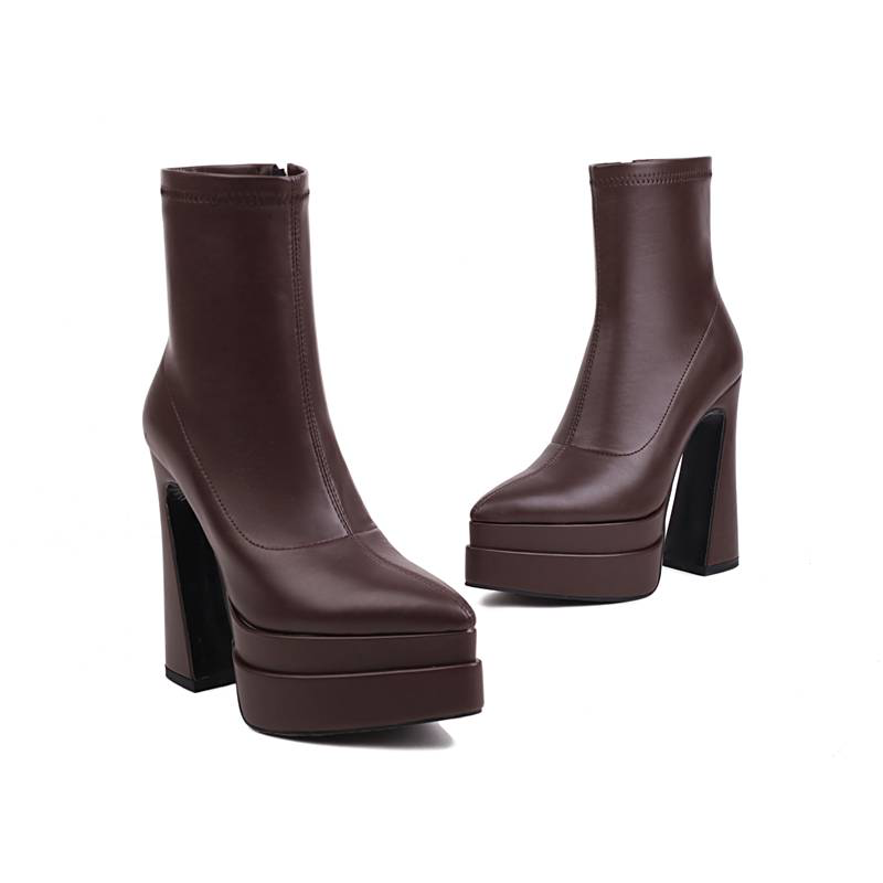 USS Shoes Scarlet Women&