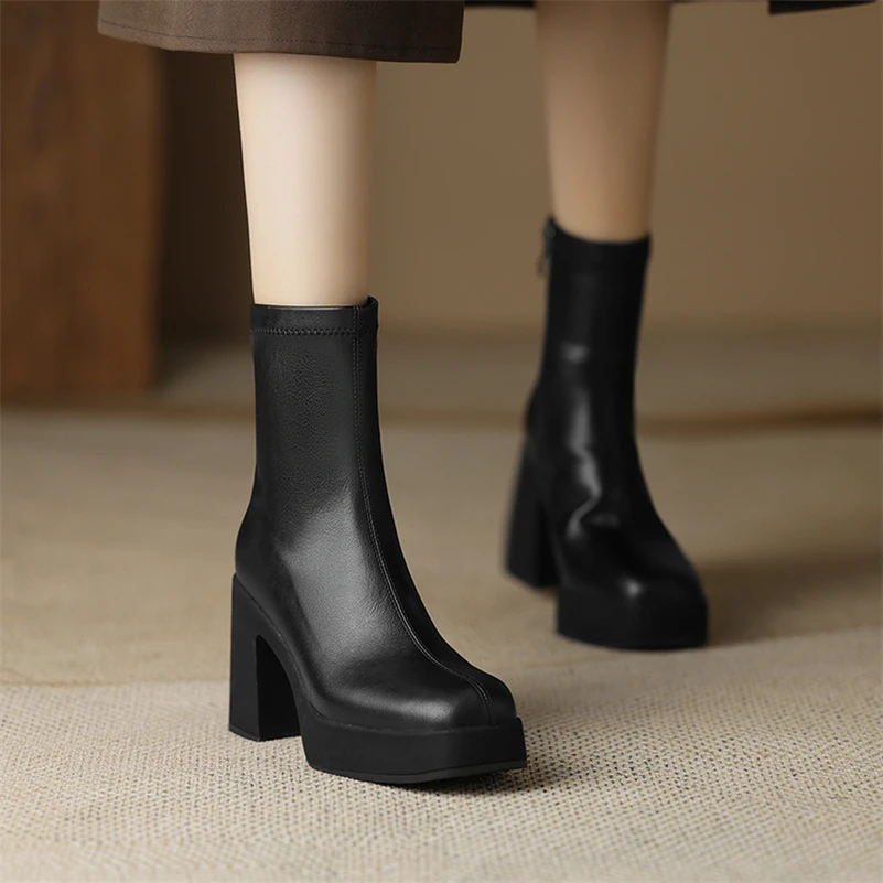 leather boots color brown size 8 for women