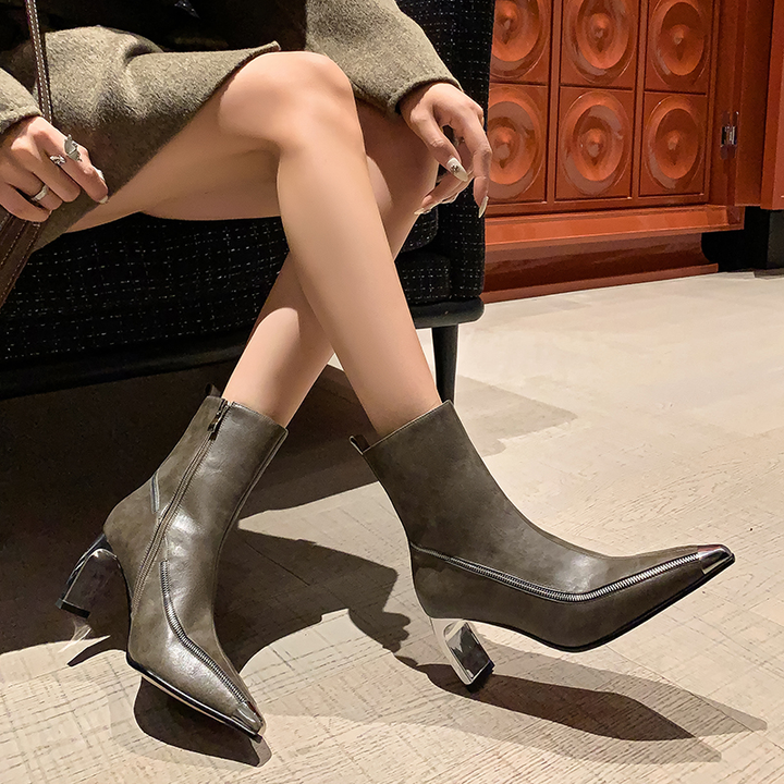 USS Shoes Sonia Leather Pointed Toe Zipper Ankle Boots