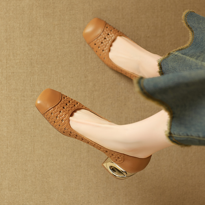 high quality pumps color caramel size 6 for women