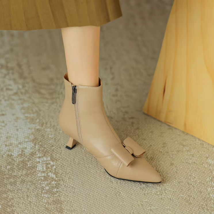 butterfly knot boots color beige size 7 for women