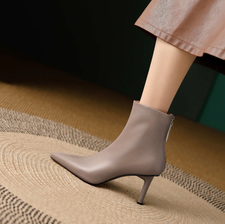 dress leather Boots Color Beige Size 7 for Women