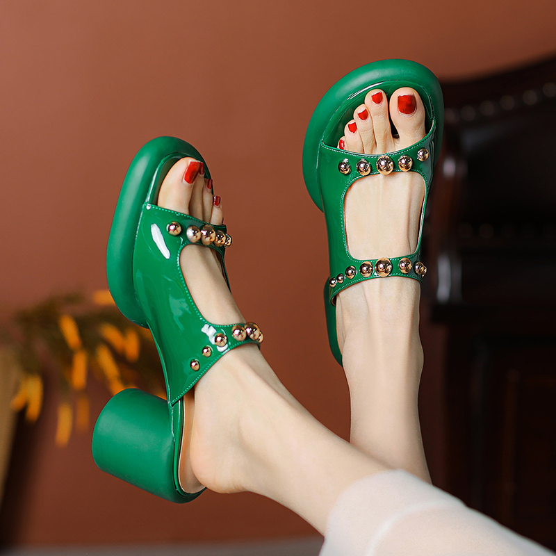 elegant sandals color green size 8 for women