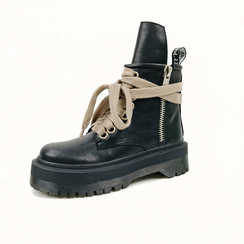 leather boots color black size 6 for women