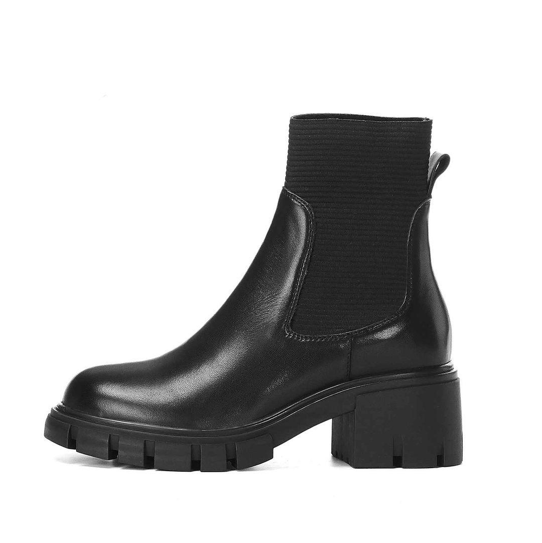 leather ankle boots color black size 5.5 for women