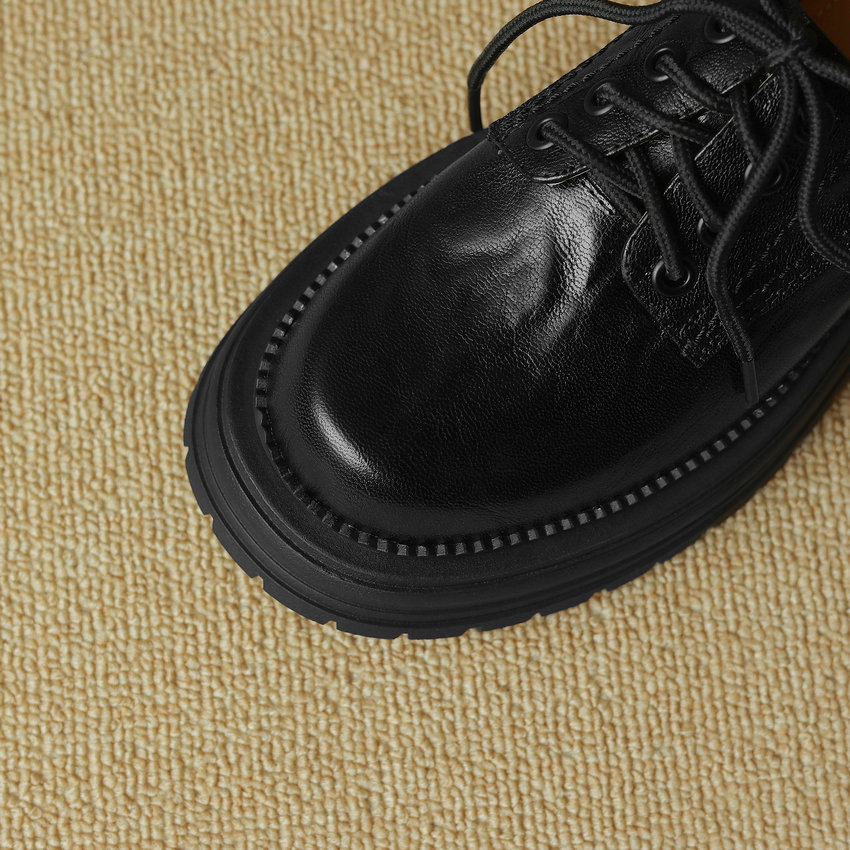 round toe loafer color black size 5.5 for women