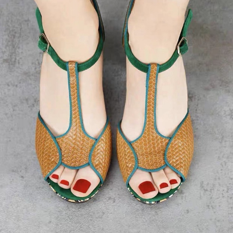 casual leather sandals color green size 7 for women