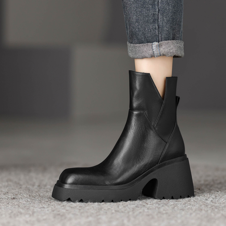 platform boots color black size 6 for women