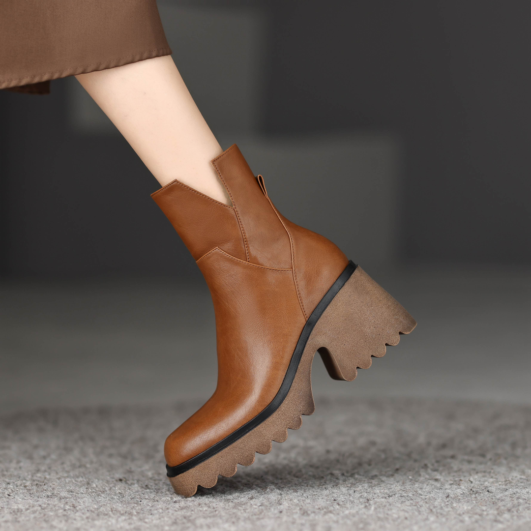 leather boots color brown size 5 for women