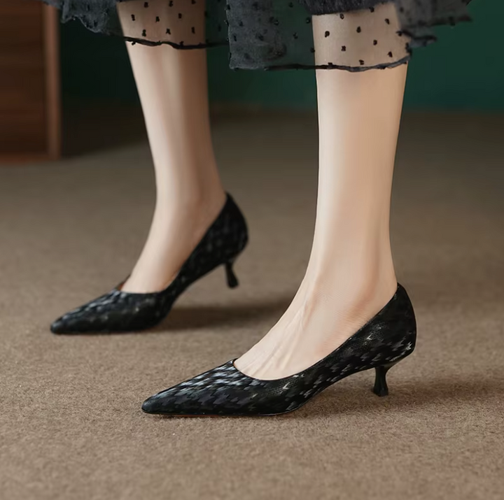 pointed pumps color black size 8 for women