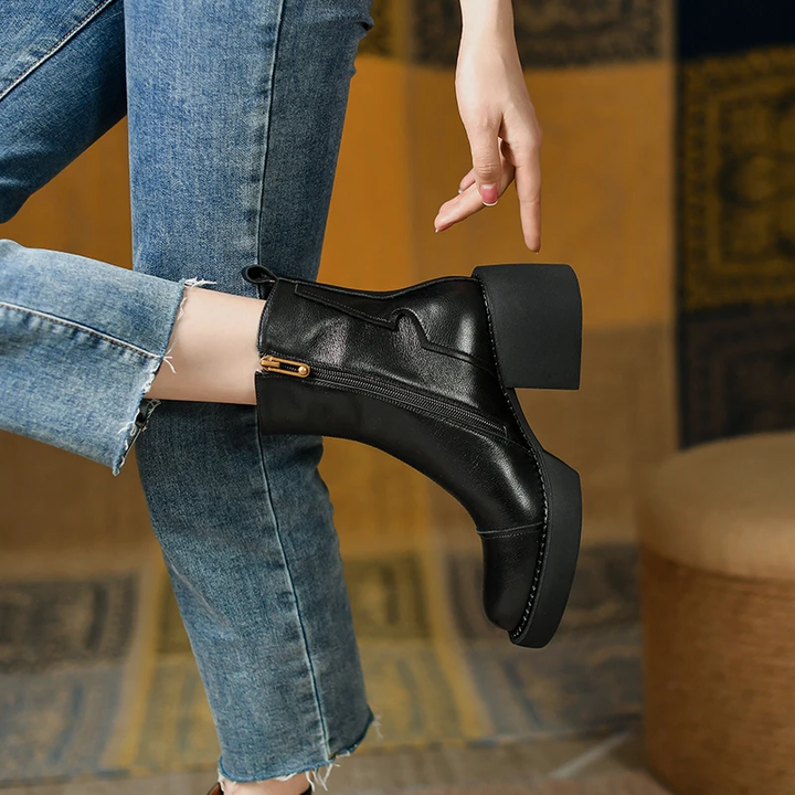 platform boots color black size 7 for women