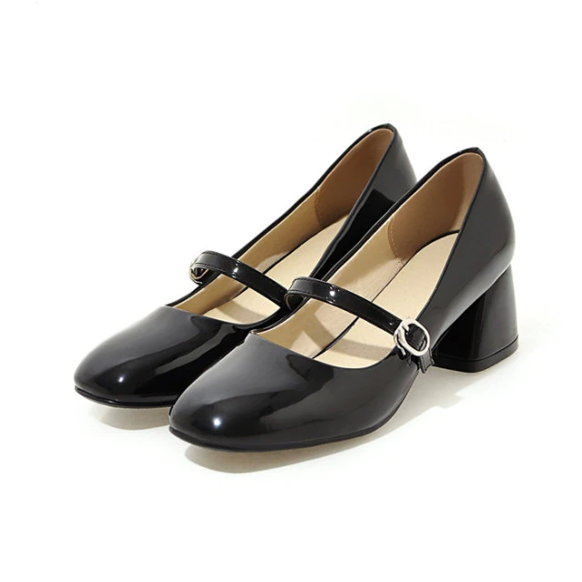buckle pumps shoes color black size 4.5 for women