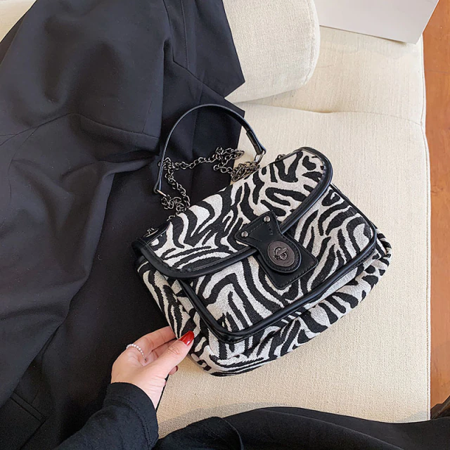 Alora Women&