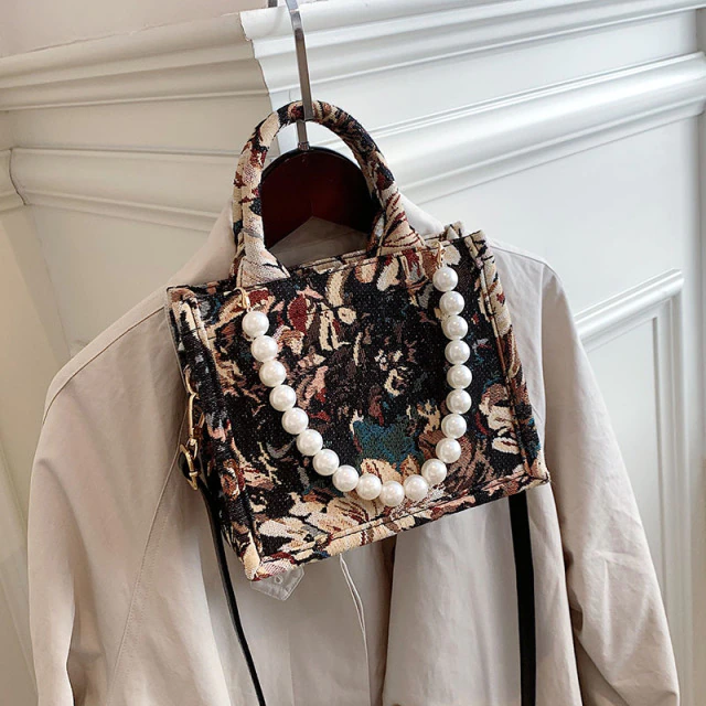Azalea Women&