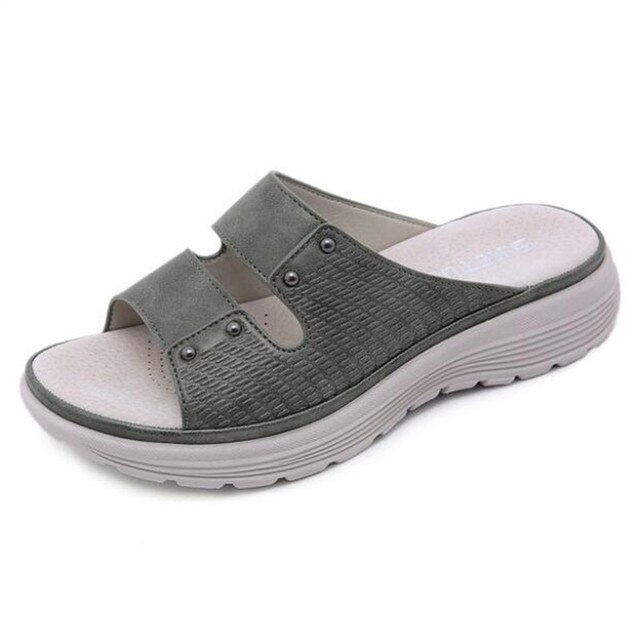 Clara Women&