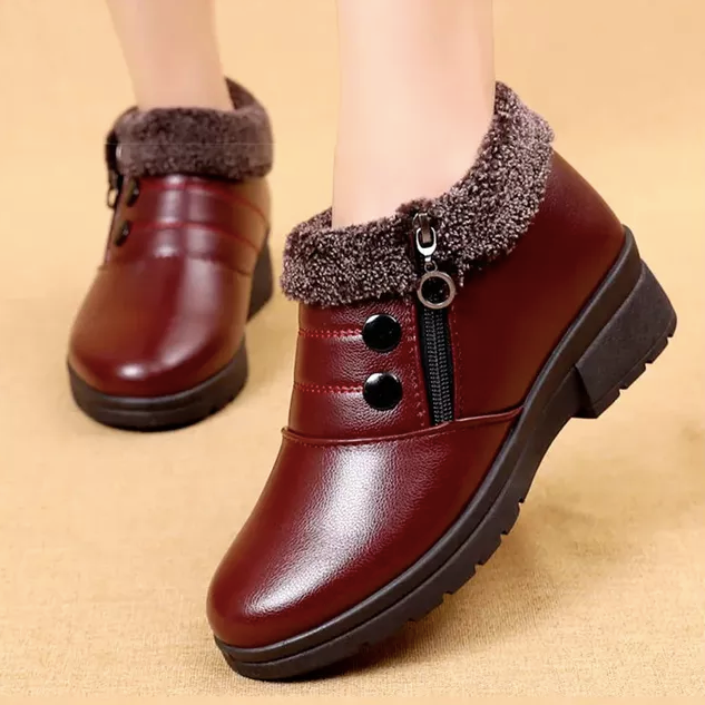 snow booties color red size 5 for women
