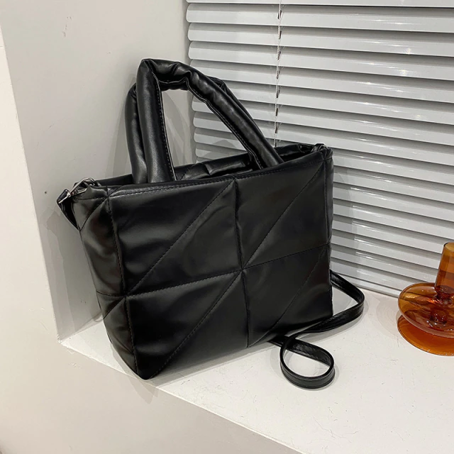 Cleo Women&