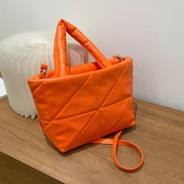 Cleo Women&