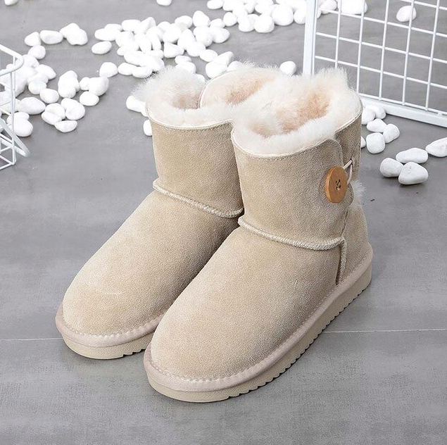 winter leather boots color beige size 7.5 for women
