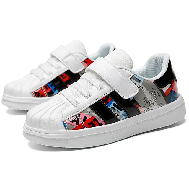 Drake Boys' Casual Sneaker