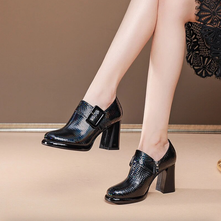 dress leather pumps shoes color black size 7 for women