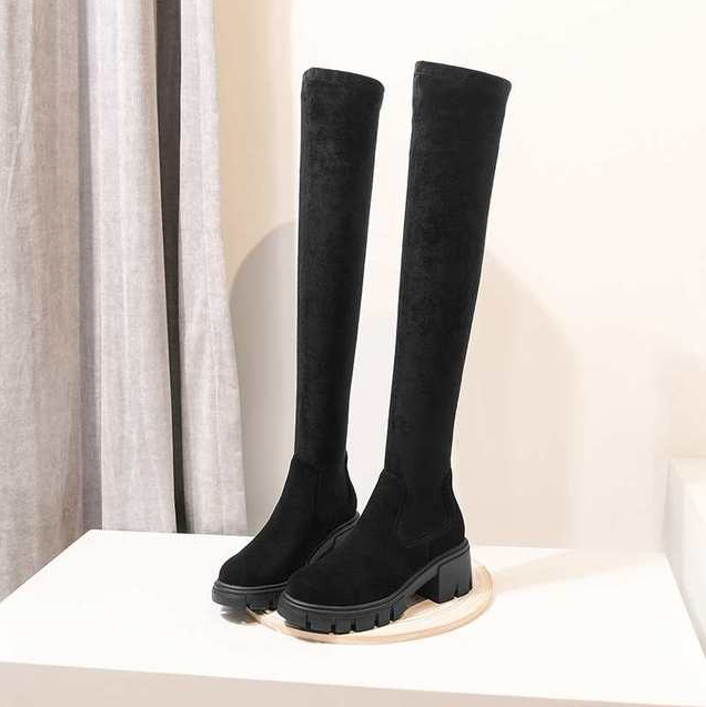 Winter Boots Color Black Size 8 for Women 