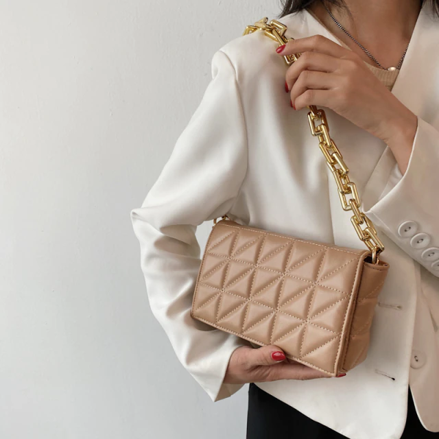 Kamel Women&